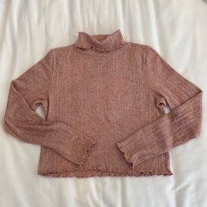 Cropped Long-Sleeve Turtleneck Tee in Misty Rose